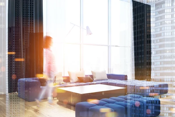 Beyaz salon kare sehpa bulanıklık