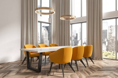 Yemek odası köşe, bej perdeler beyaz