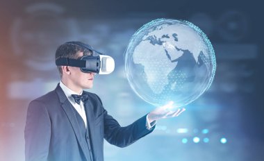 İşadamı Earth Hologramlı gösterilen Vr bardaklarda