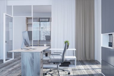 Beyaz ve ahşap müdür s ofis