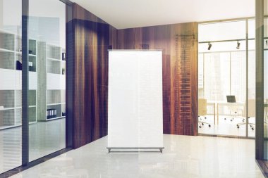 Bir ofis lobisinde dikey poster tonda