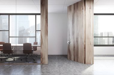 Beyaz ve ahşap ofis toplantı salonu