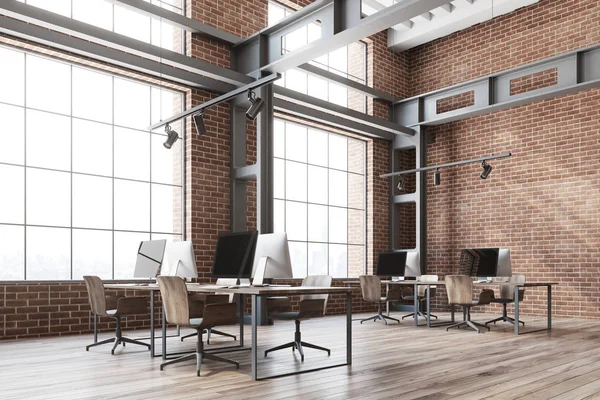 Tuğla duvar açık alan office yan