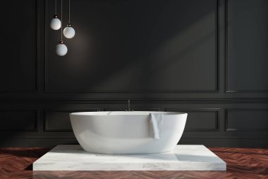 Siyah duvar banyo iç