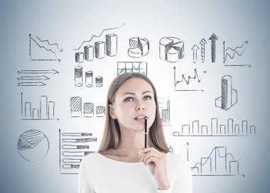 Düşünme, çekici beyaz kadın grafikler