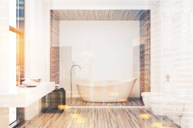 Beyaz tonlu bir beyaz ve ahşap Banyoda küvet