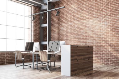 Tuğla duvar açık alan office köşe