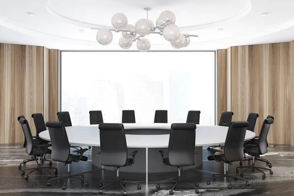 Sala de reuniones panorámica de madera, mesa redonda — Foto de Stock