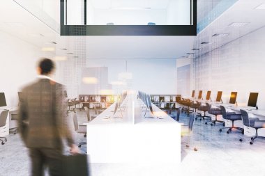 Açık alan ofis, iki kat tonlu beyaz