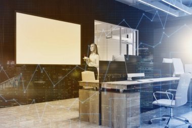 Siyah duvar açık alan office köşe, kadın