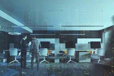 Koyu gri duvar açık alan ofis iç tonda