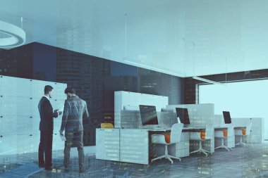 Koyu gri duvar açık alan office köşe tonda