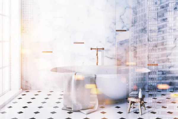 Białego marmuru i wyłożoną kafelkami łazienkę panoramiczne stonowanych — Zdjęcie stockowe