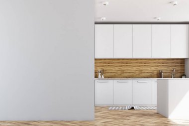 Beyaz ve ahşap mutfak, duvar sahte