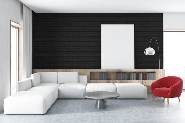 Czarne ściany salonu, białej kanapie, plakat — Zdjęcie stockowe