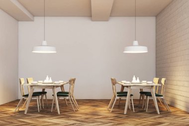 Modern beyaz tuğla kafe, yeşil sandalye