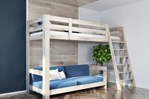 Loft bed en een blauwe sofa-interieur — Stockfoto