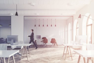 Modern beyaz duvar office lobi, tonda yan görünüm