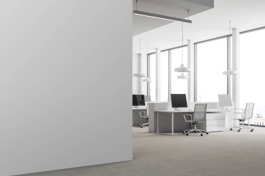 Beyaz ofis köşe çatı, duvar alay