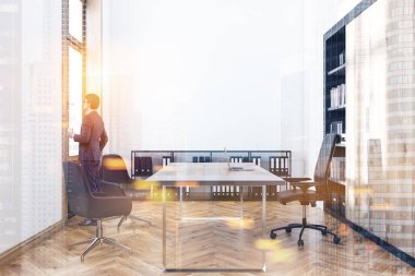 Tonda Yöneticisi office iç