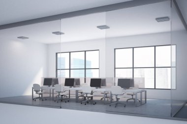 Beyaz masa açık plan ofis, karanlık kat lobi