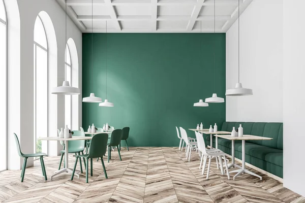绿色和白色咖啡馆内部 — 图库照片