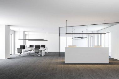 Açık alan office ile beyaz bir resepsiyon masası