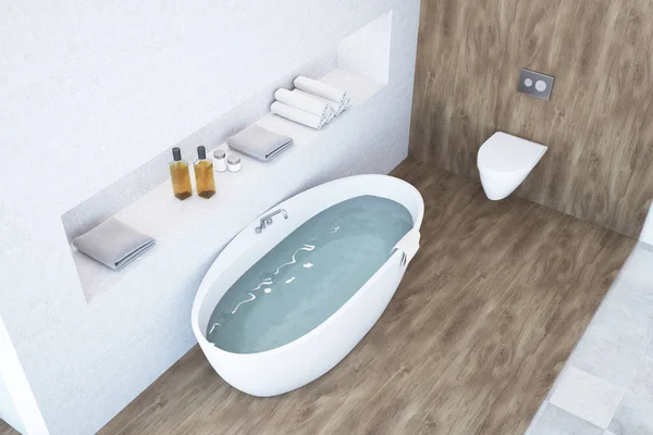Sudut pandang utama kamar mandi putih dan kayu — Stok Foto