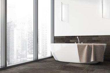 Küvetli beyaz ve gri panoramik banyo