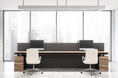 Ahşap masalı panoramik beyaz ofis