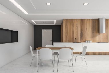 Ahşap ve gri mutfak masalı.