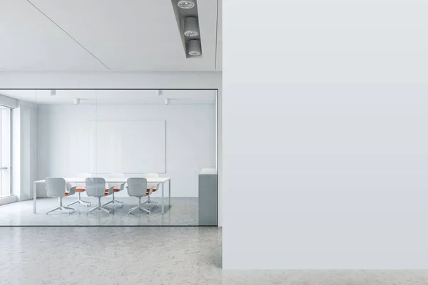 Λευκή αίθουσα συνεδριάσεων με mock up τοίχο — Φωτογραφία Αρχείου