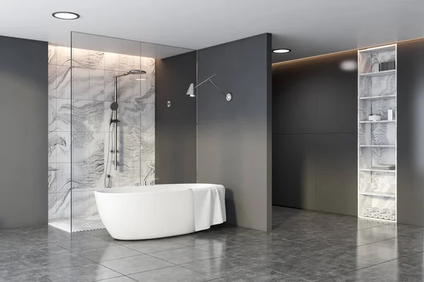 Szary i marmurowy kącik łazienkowy, wanna i prysznic — Zdjęcie stockowe