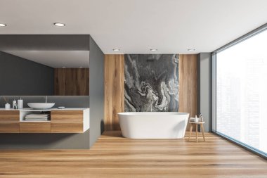 Siyah mermer ve ahşap banyo içi