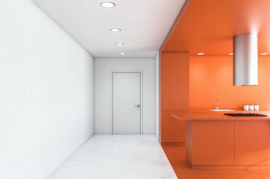 Adalı turuncu ve beyaz mutfak.