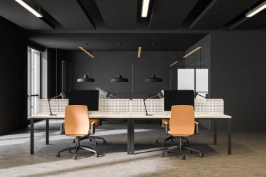 Koyu gri açık uzay ofisi, ön manzara.