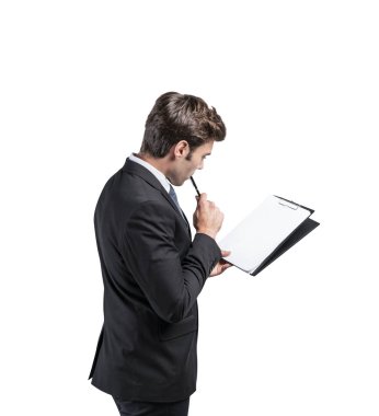 Düşünceli iş adamı, pano, yan görüş.