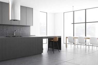 Bar ve yemek masası olan gri mutfak köşesi