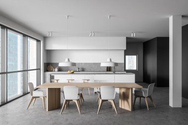 Masa ile beyaz ve gri mutfak iç