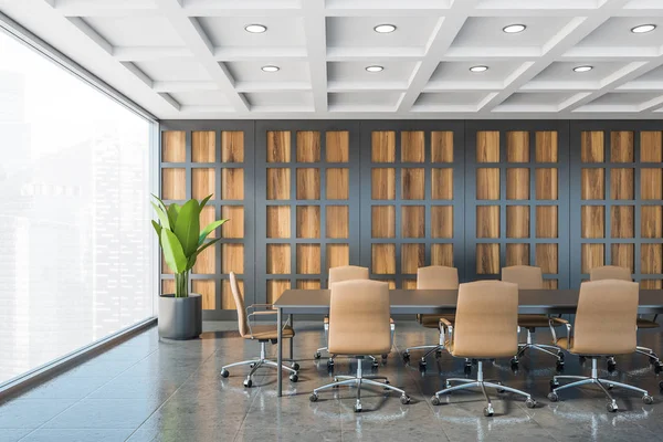 Sala de reuniões panorâmica de madeira e cinza — Fotografia de Stock