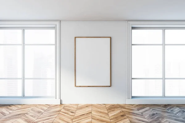 Cartaz recheado no quarto branco vazio — Fotografia de Stock