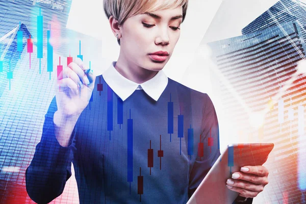 Woman trader working with digital graph — 스톡 사진