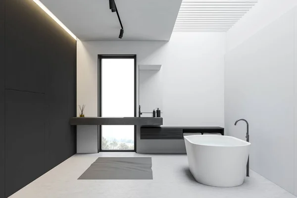 Biało-szary loft łazienka wnętrze — Zdjęcie stockowe