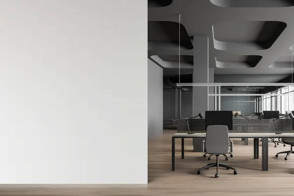 Interno ufficio open space grigio con finto muro — Foto Stock