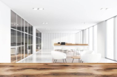 Ofis salonundaki masa, dinlenme odası olan.