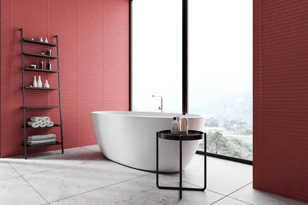 Küvetli ve raflı kırmızı banyo köşesi — Stok fotoğraf