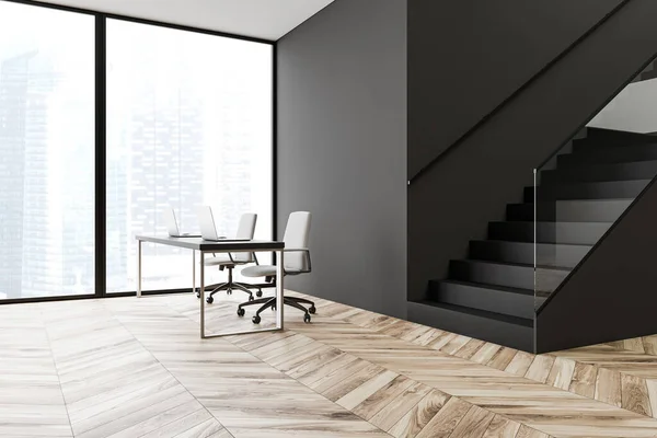 Escritório panorâmico cinza com escadas — Fotografia de Stock