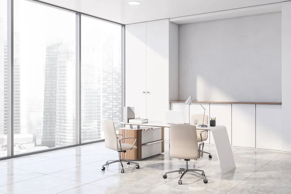 Esquina Elegante Oficina Jefe Con Paredes Blancas Suelo Hormigón Mesa —  Fotos de Stock