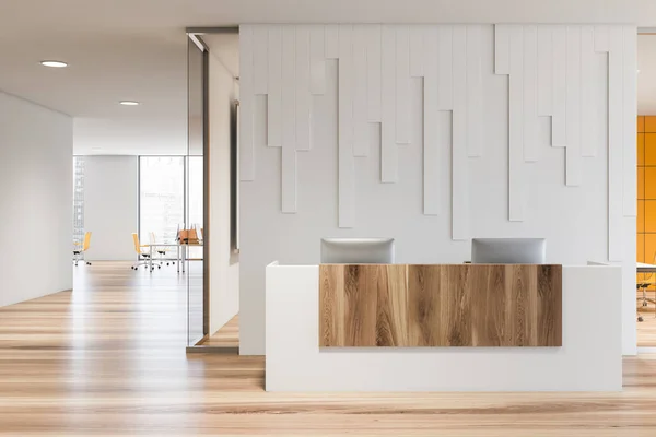 Interior Kantor Konsultan Bergaya Dengan Dinding Putih Lantai Kayu Meja — Stok Foto