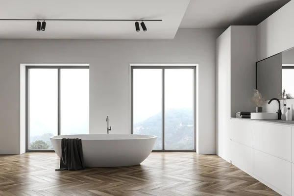 Interior Loft Bathroom White Walls Wooden Floor Sink Big Mirror — Stock Photo, Image